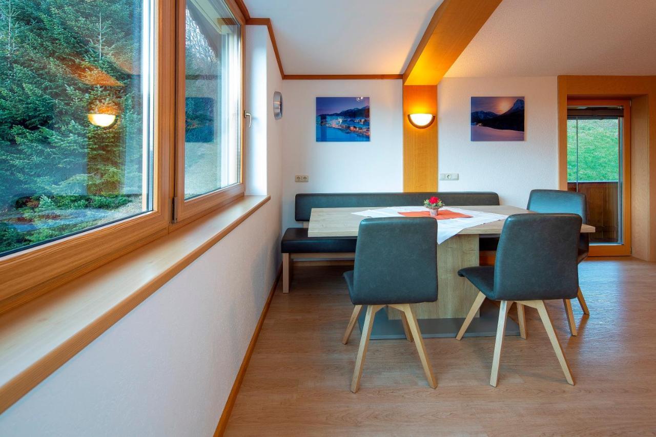Ferienwohnung Saalbach ฟีบาบรุนน์ ภายนอก รูปภาพ