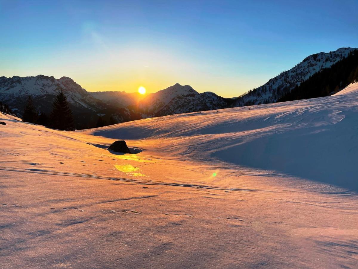 Ferienwohnung Saalbach ฟีบาบรุนน์ ภายนอก รูปภาพ