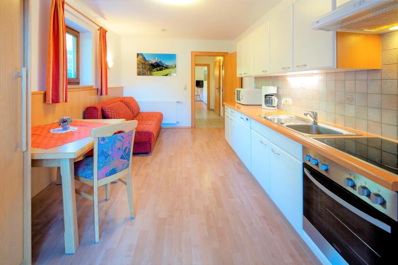 Ferienwohnung Saalbach ฟีบาบรุนน์ ภายนอก รูปภาพ