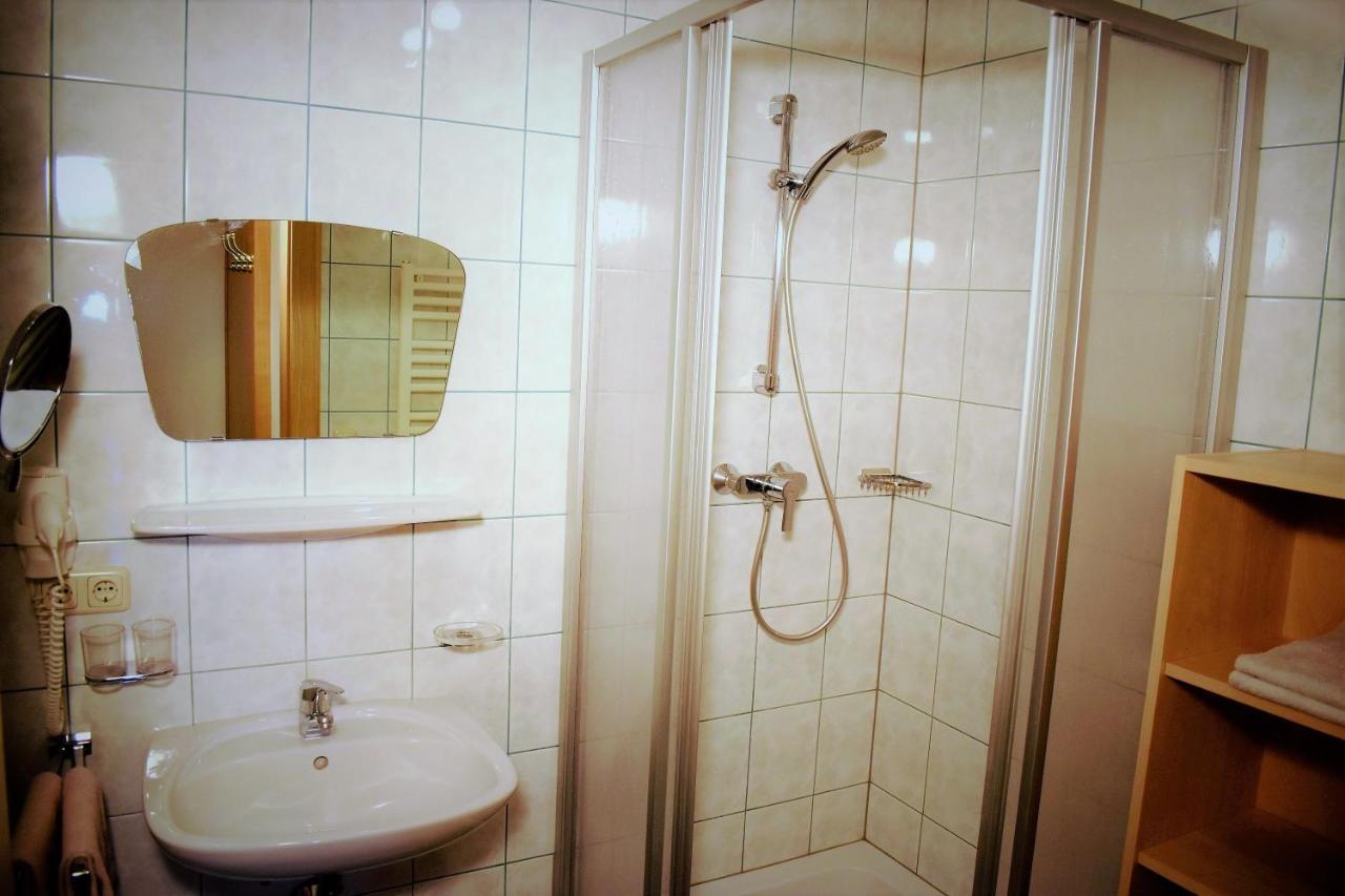 Ferienwohnung Saalbach ฟีบาบรุนน์ ภายนอก รูปภาพ