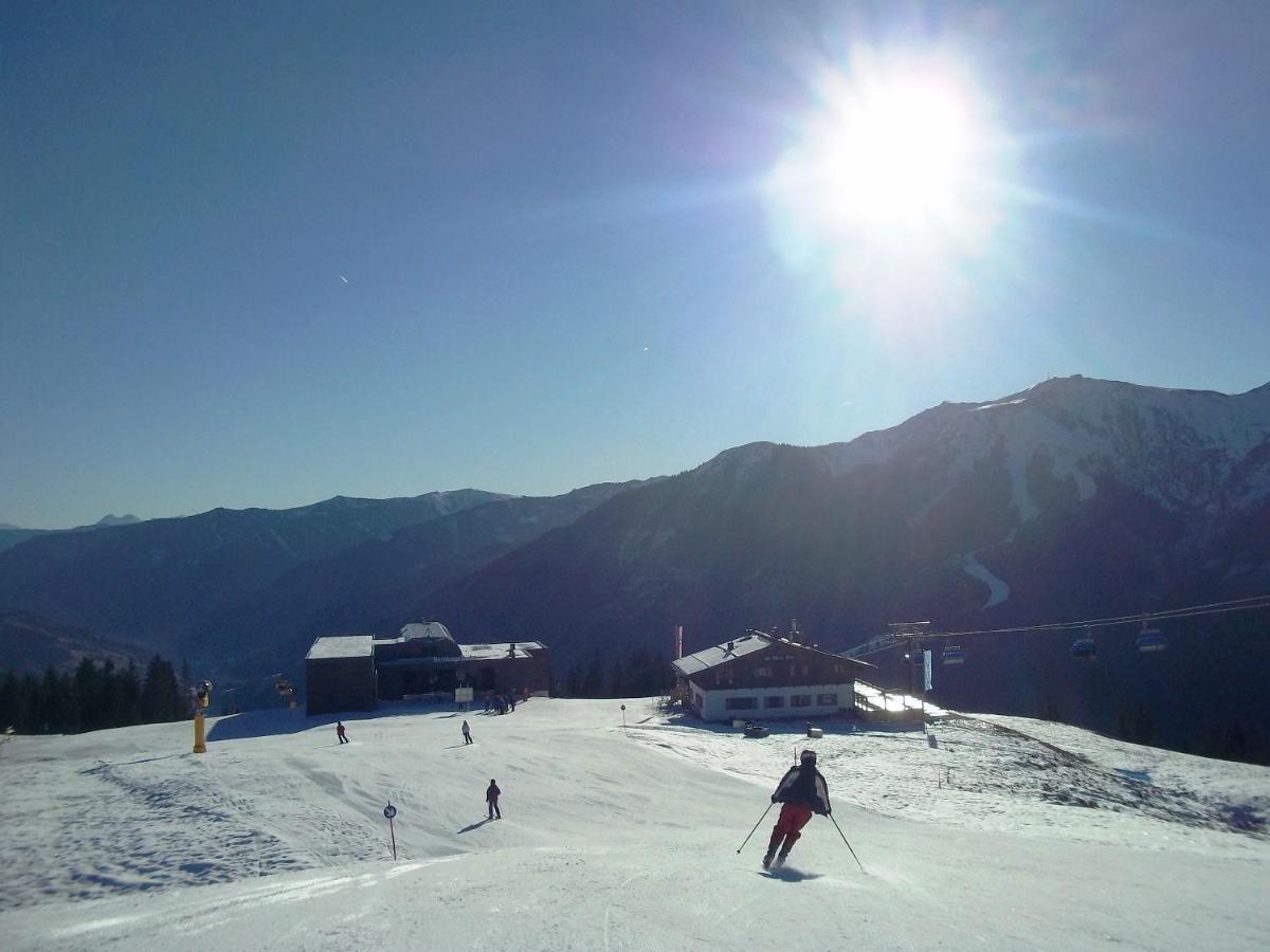 Ferienwohnung Saalbach ฟีบาบรุนน์ ภายนอก รูปภาพ